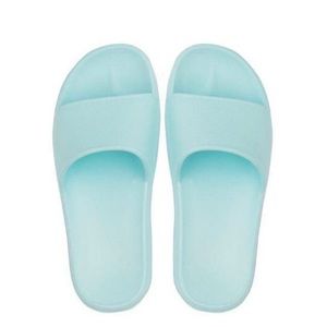 Women’s Slippers (Size 5.5 - 6) Sky Blue